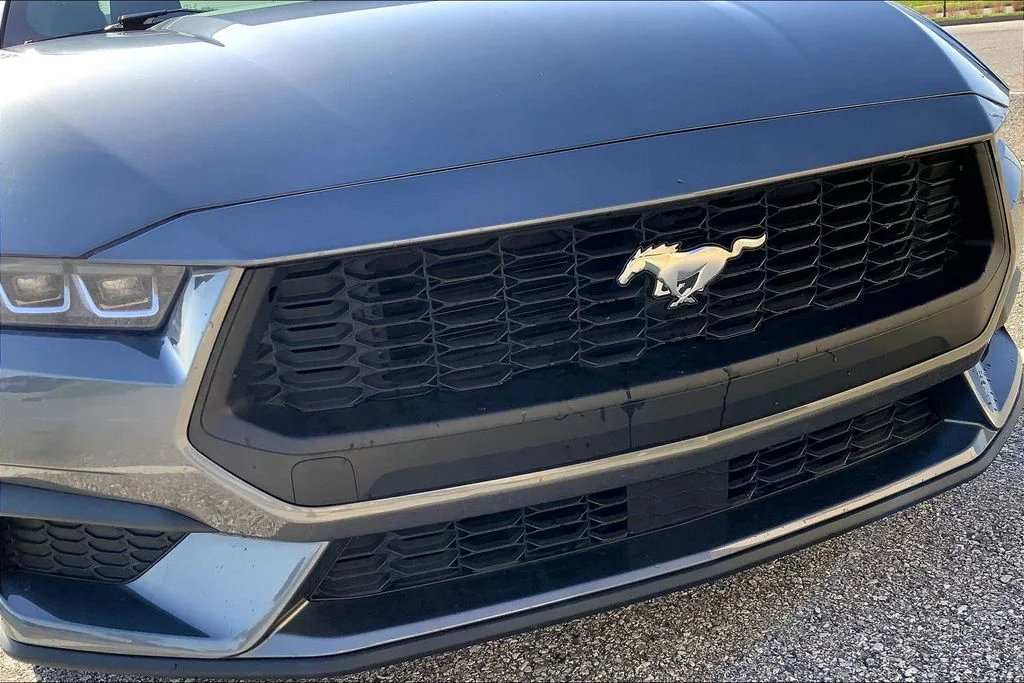 Used 2024 Gray Ford EcoBoost Premium image 28