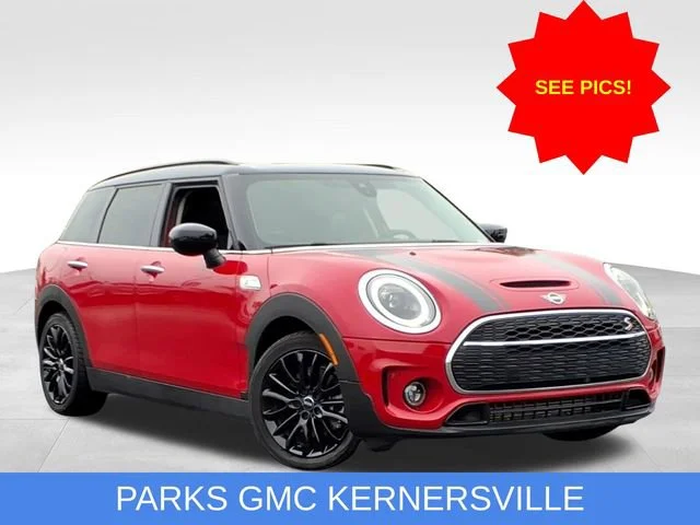 2022 MINI Clubman Cooper S's photo