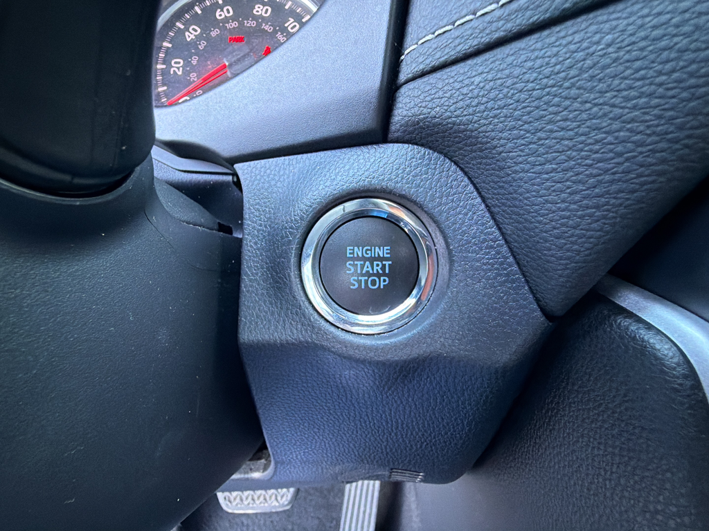 Used 2020 Silver Toyota XLE image 15