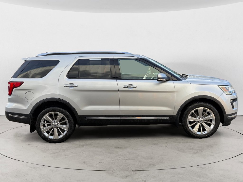 Used 2019 Silver Ford Limited image 4