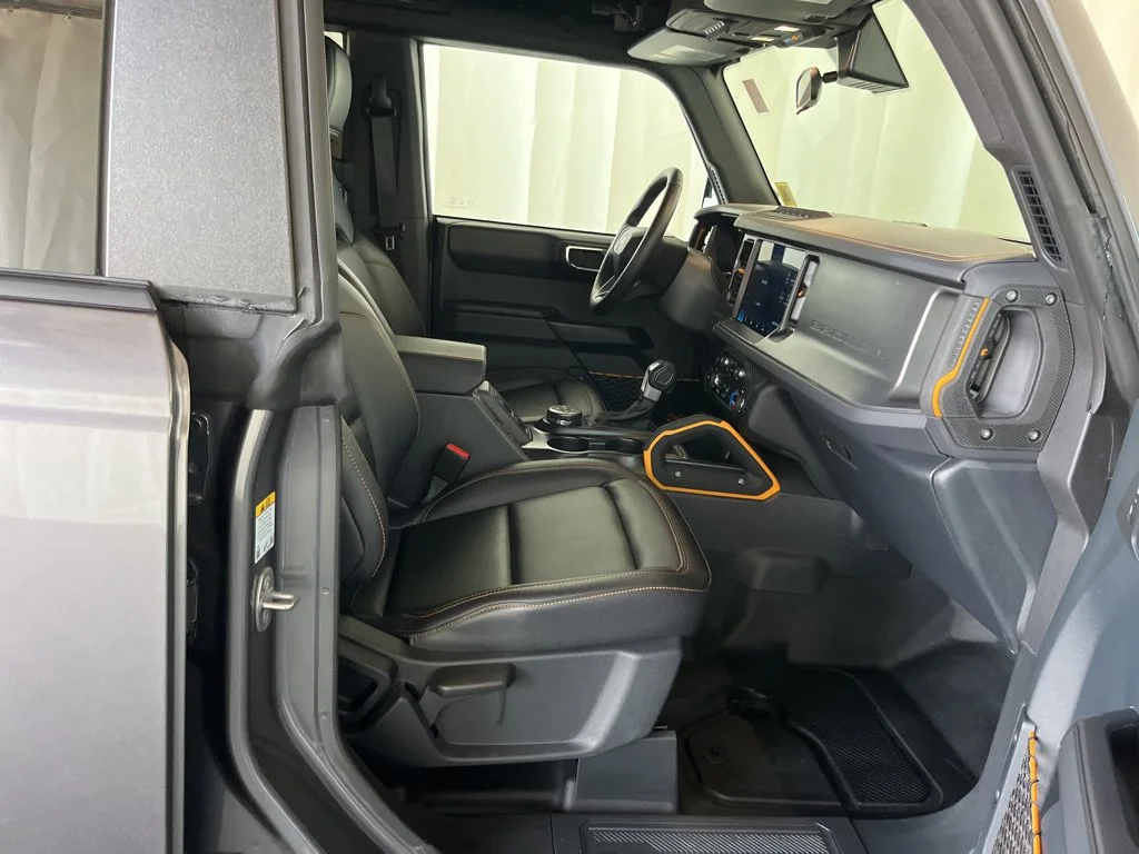 Used 2024 Gray Ford Badlands image 22