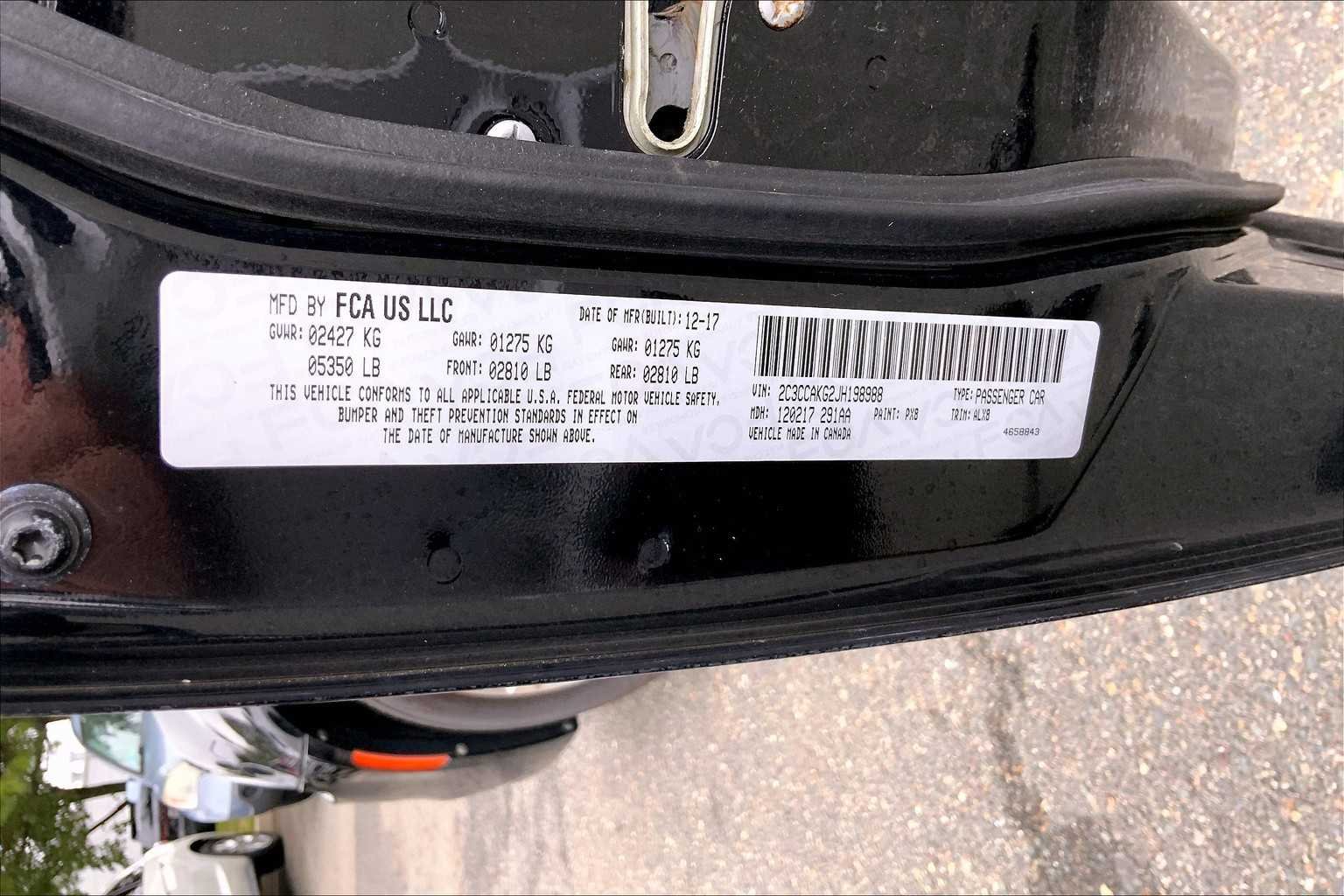 Used 2018 Gloss Black Chrysler Limited image 38