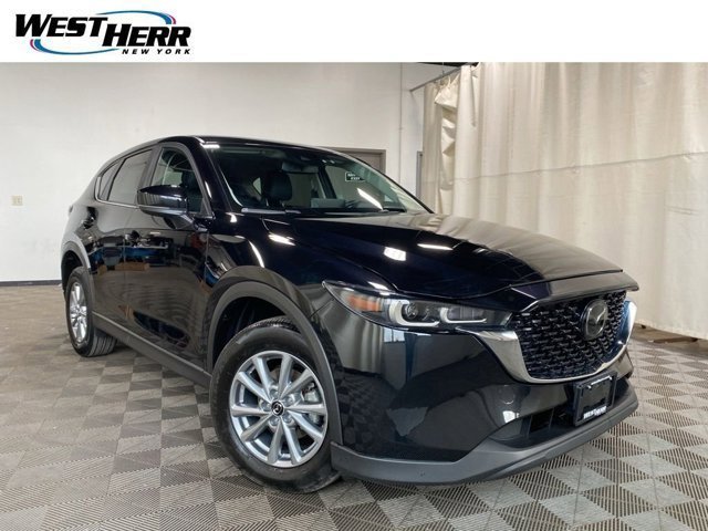 2023 Mazda CX-5 S Preferred package Auto AWD's photo