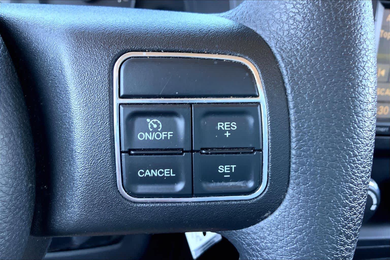 Used 2016 Bright White Clearcoat Jeep Sport image 36