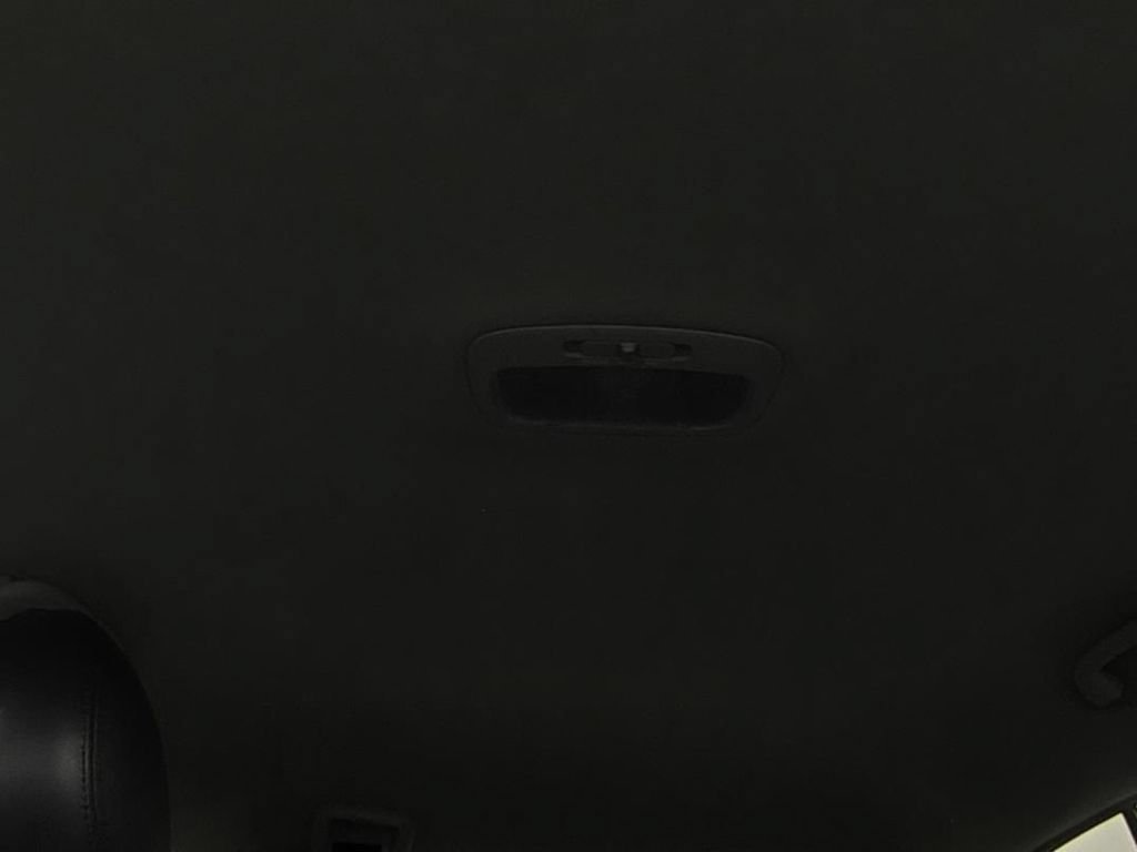 Used 2016 Silver Kia EX image 17