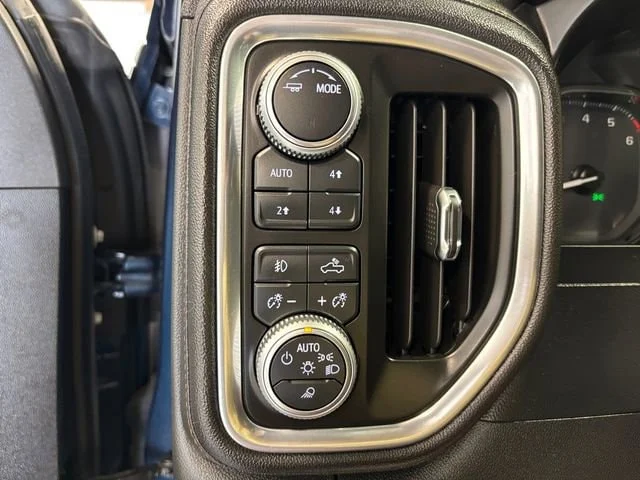 Used 2020 Pacific Blue Metallic GMC AT4 image 23