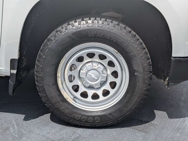 Used 2022 White Chevrolet WT image 12