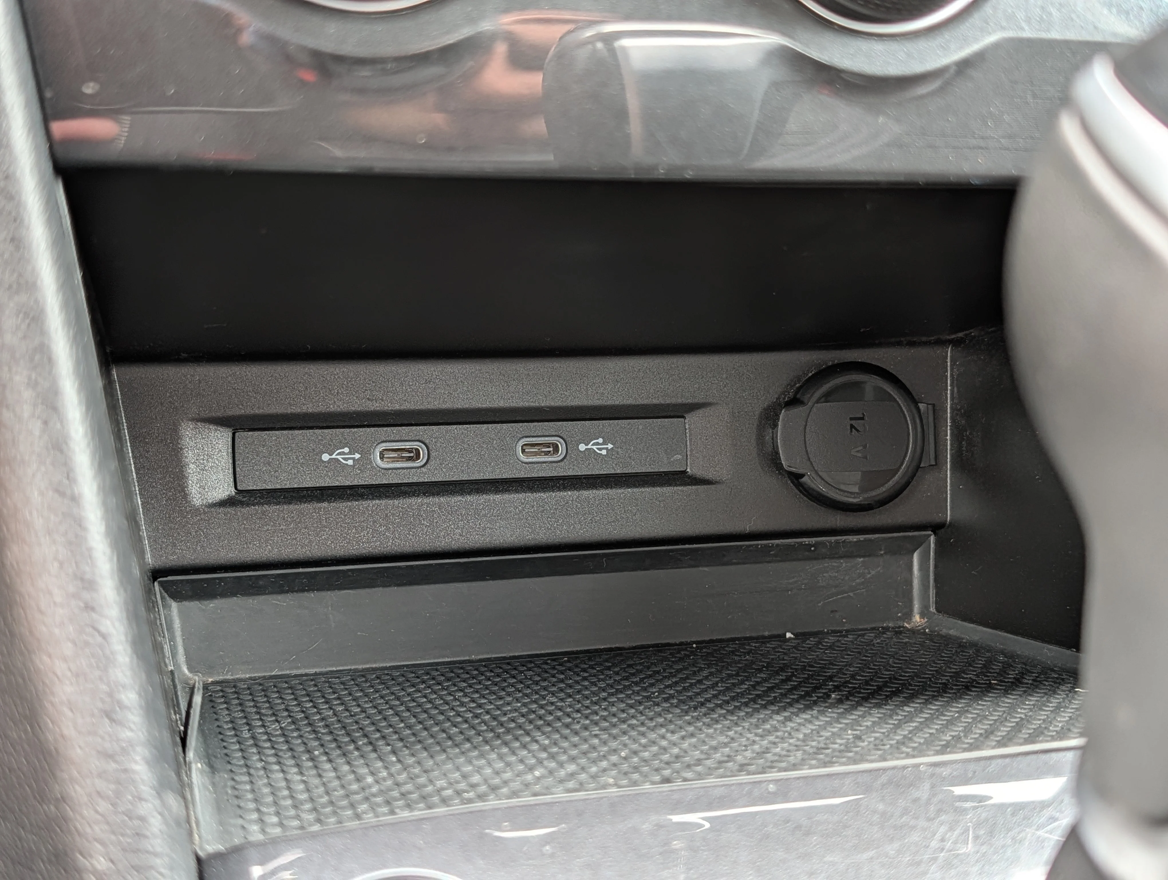 Certified Used 2023 Platinum Gray Metallic Volkswagen S image 25