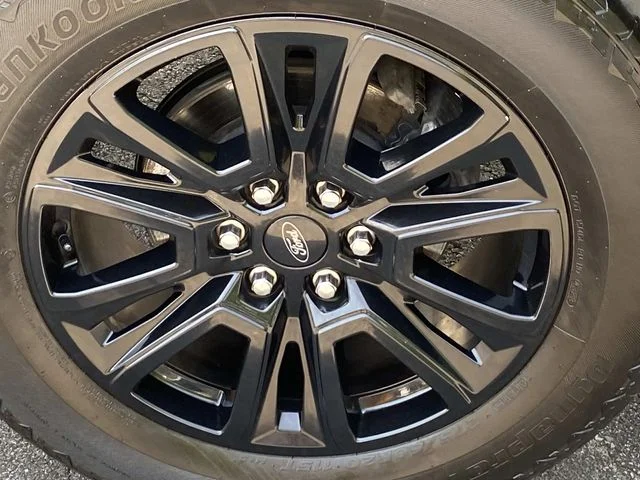 Used 2024 Black Ford Platinum image 33