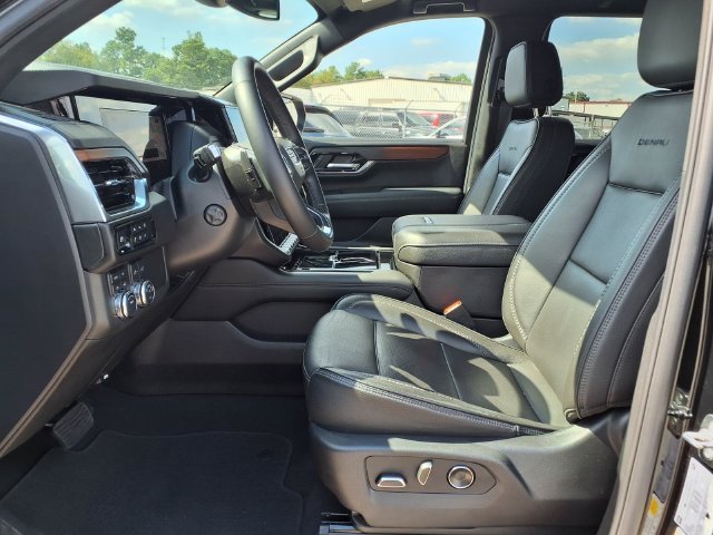 Used 2025 Black GMC Denali image 15