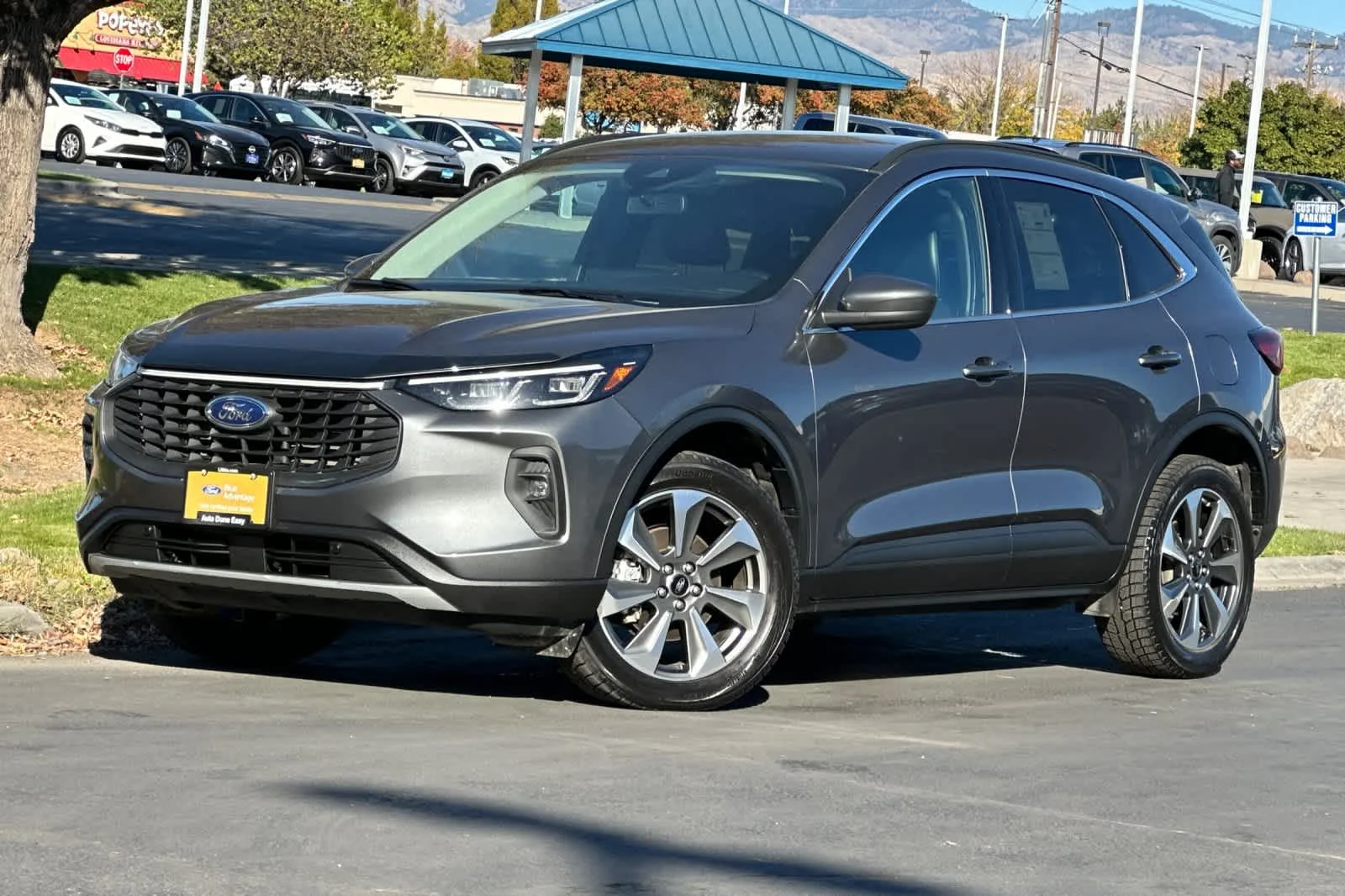 2025 Ford Escape Platinum