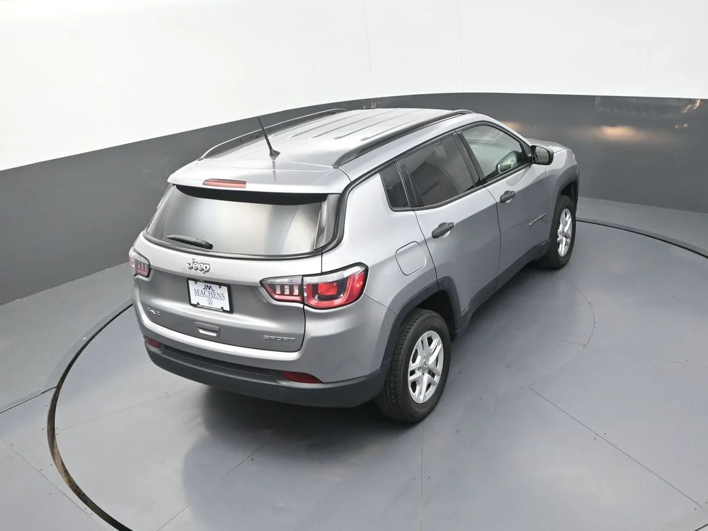 Used 2018 Silver Jeep Sport image 19