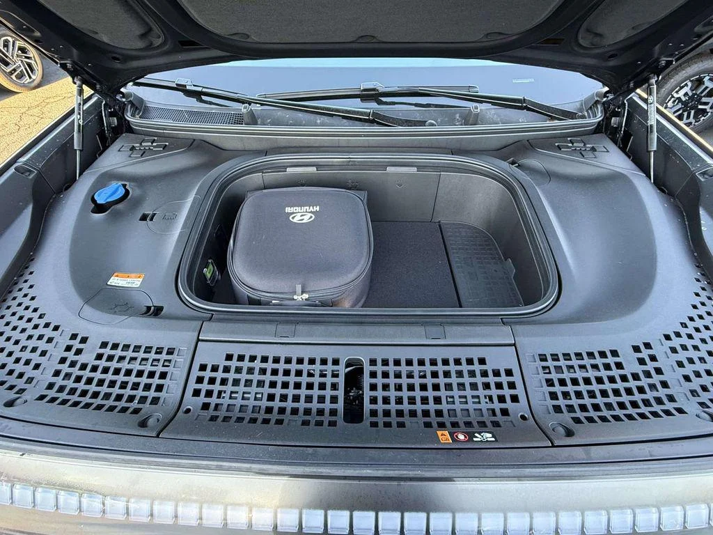 2026 Hyundai IONIQ 9 S - Photo 13
