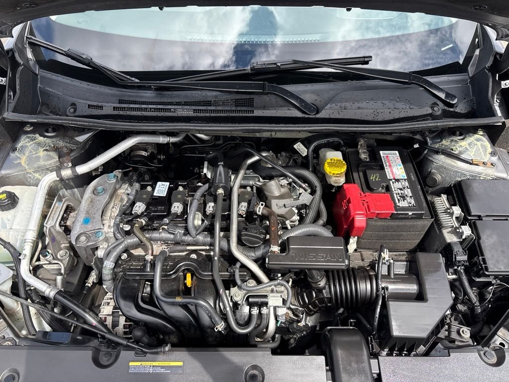 Used 2022 Gray Nissan SV image 11