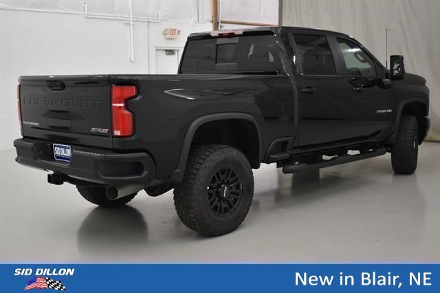 2026 Chevrolet Silverado 2500 HD ZR2 - Photo 14