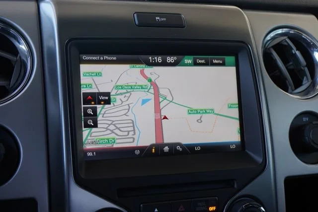Used 2014  Ford XL image 21