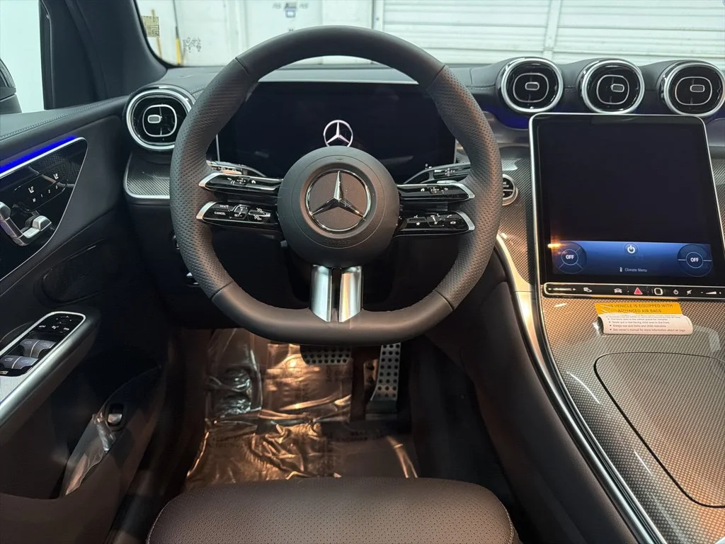 Used 2026 Black Mercedes-Benz GLC 300 image 20