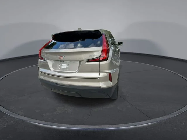 2024 Cadillac XT4 Luxury - Photo 7