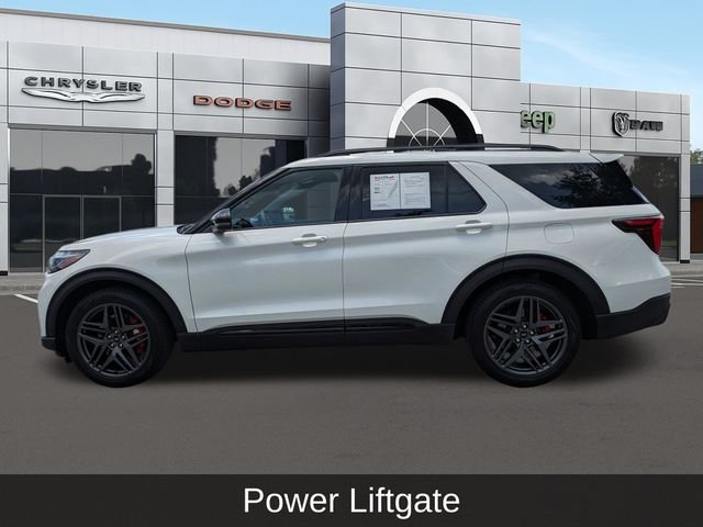 Used 2025 White Ford ST image 7