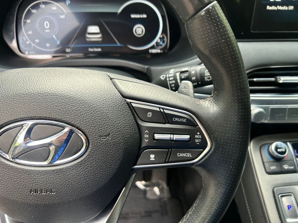 Used 2021 Black Hyundai Calligraphy image 21