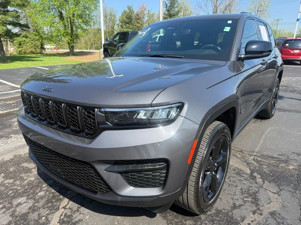 Certified Used 2024 Gray Jeep Altitude image 2
