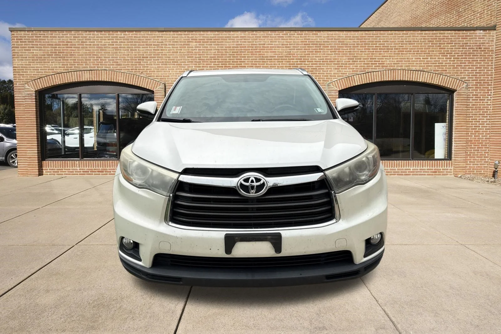 Used 2016 Blizzard Pearl Toyota XLE image 9