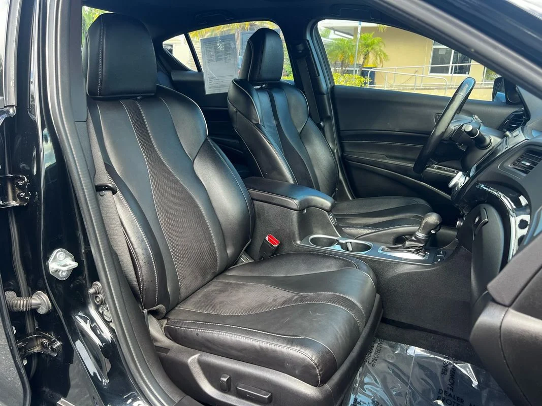 Used 2020  Acura Technology & A-SPEC Packages image 12