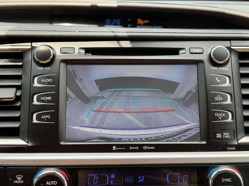 Used 2019 White Toyota XLE image 14