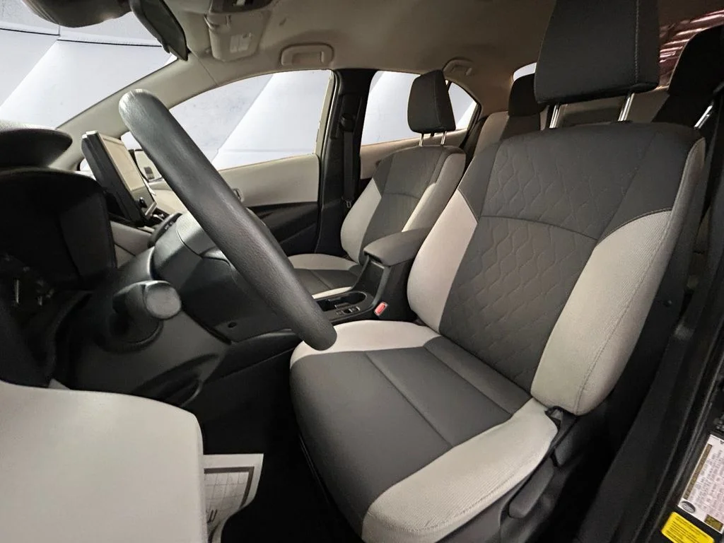 Used 2024  Toyota LE image 8