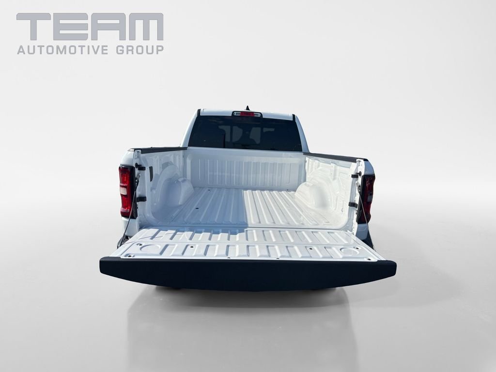 New 2026 Bright White Clear-Coat Exterior Paint RAM Tradesman image 27
