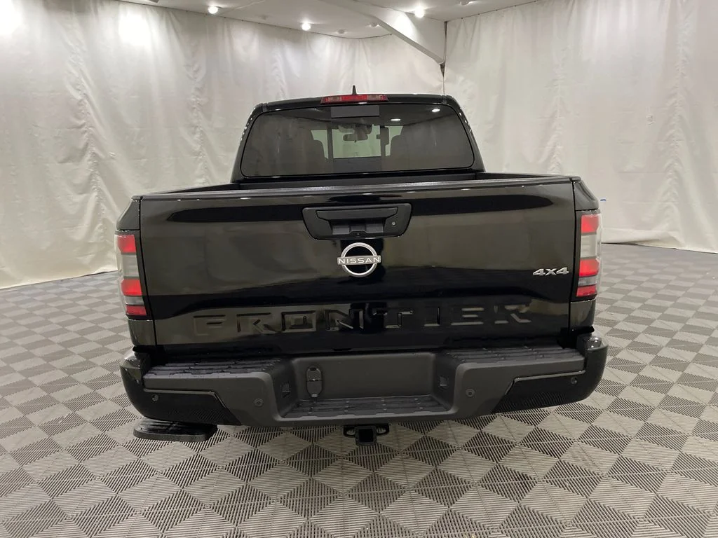 New 2026 Super Black Nissan Crew Cab SV image 6