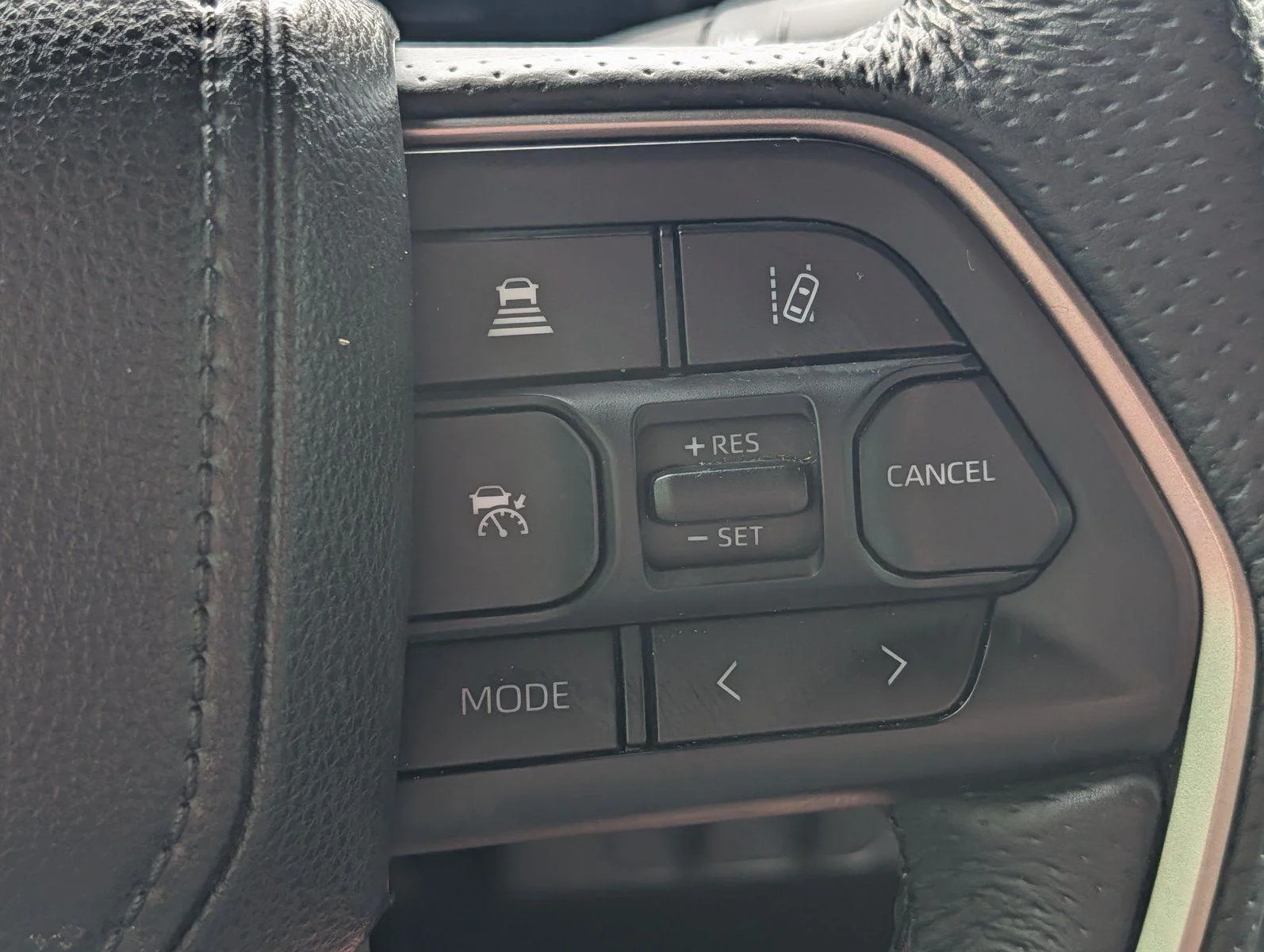 Used 2025 Lunar Rock Toyota Limited image 29