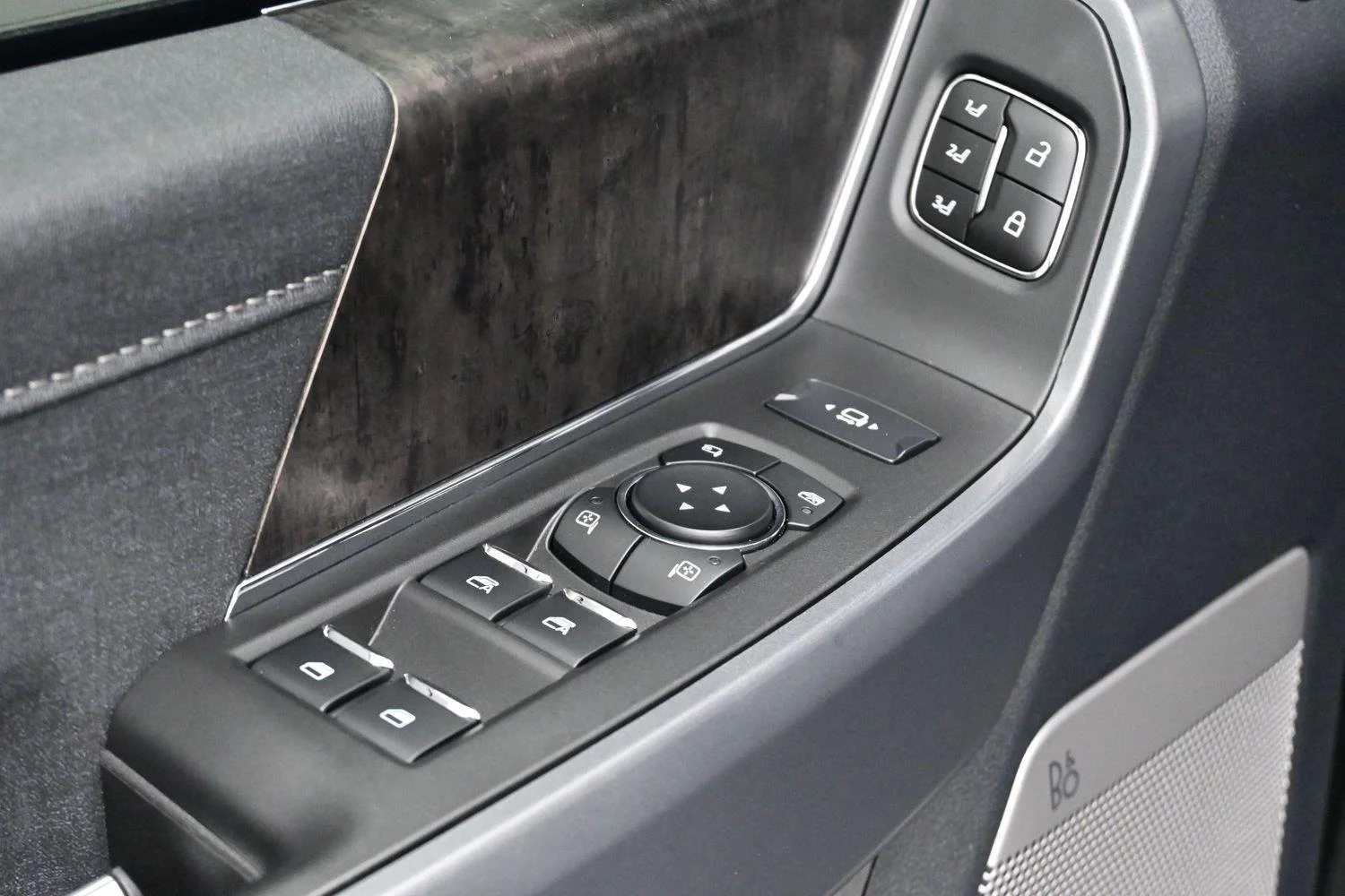 Used 2023 Azure Gray Metallic Tri-Coat Ford Lariat image 12