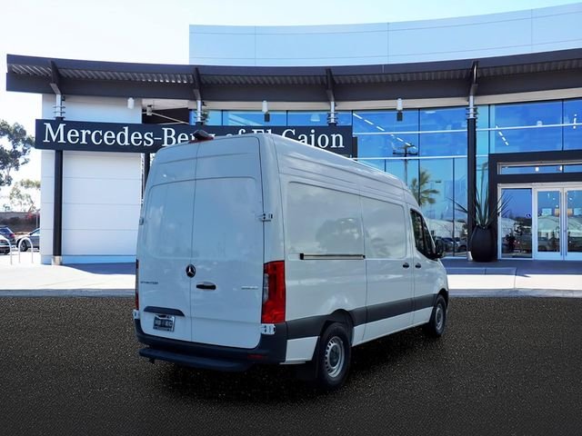 Used 2025 White Mercedes-Benz Cargo 144 WB image 3