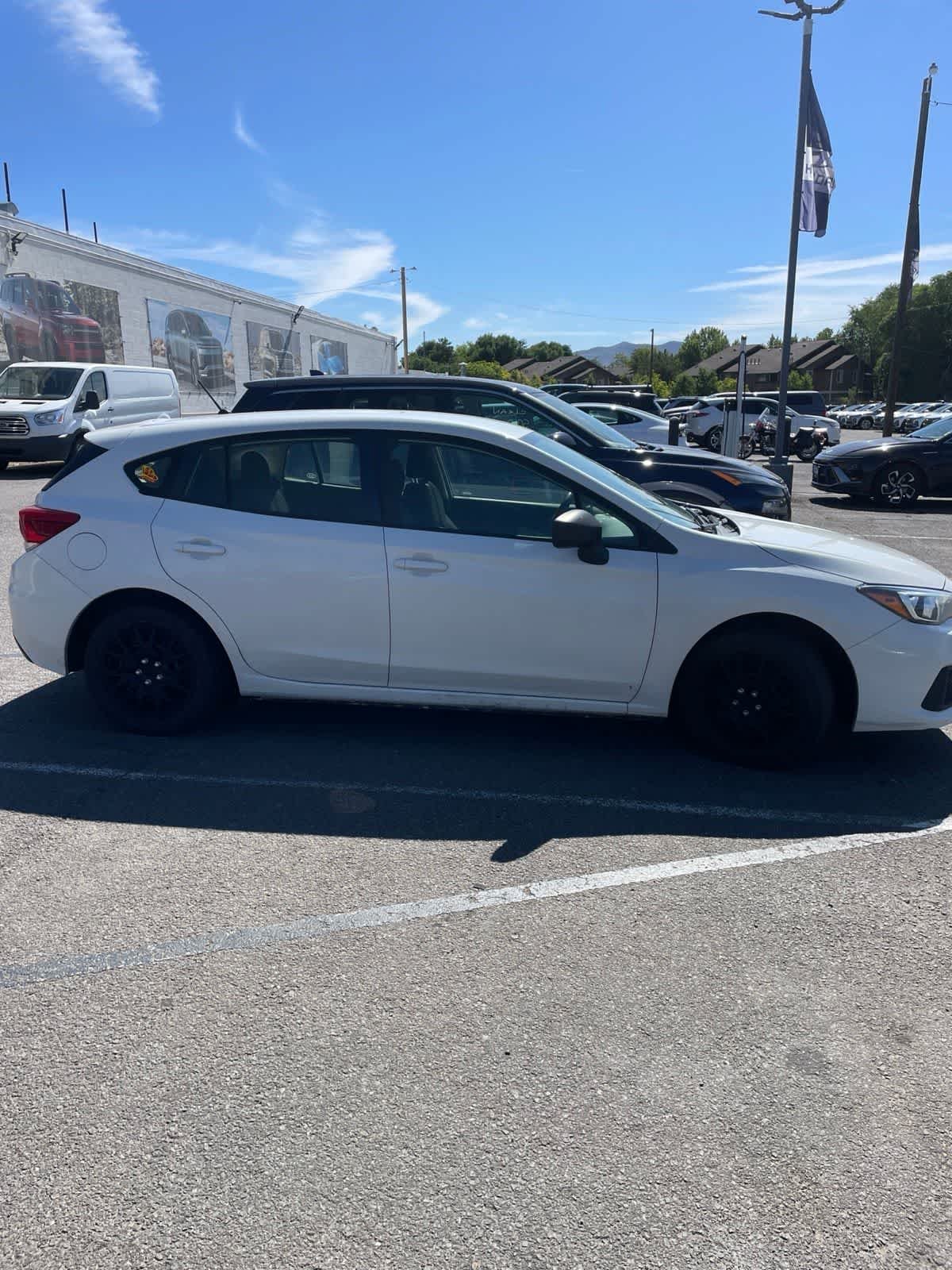 Used 2022 Crystal White Pearl Subaru  image 4