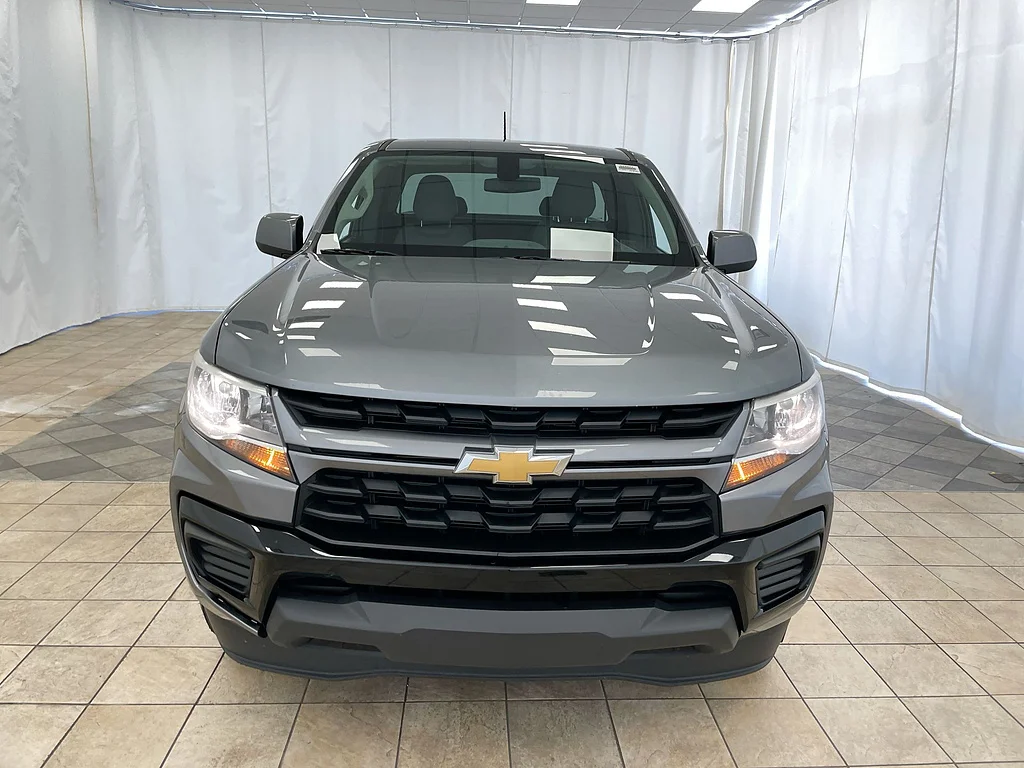 Used 2022 Satin Steel Metallic Chevrolet Work Truck image 27