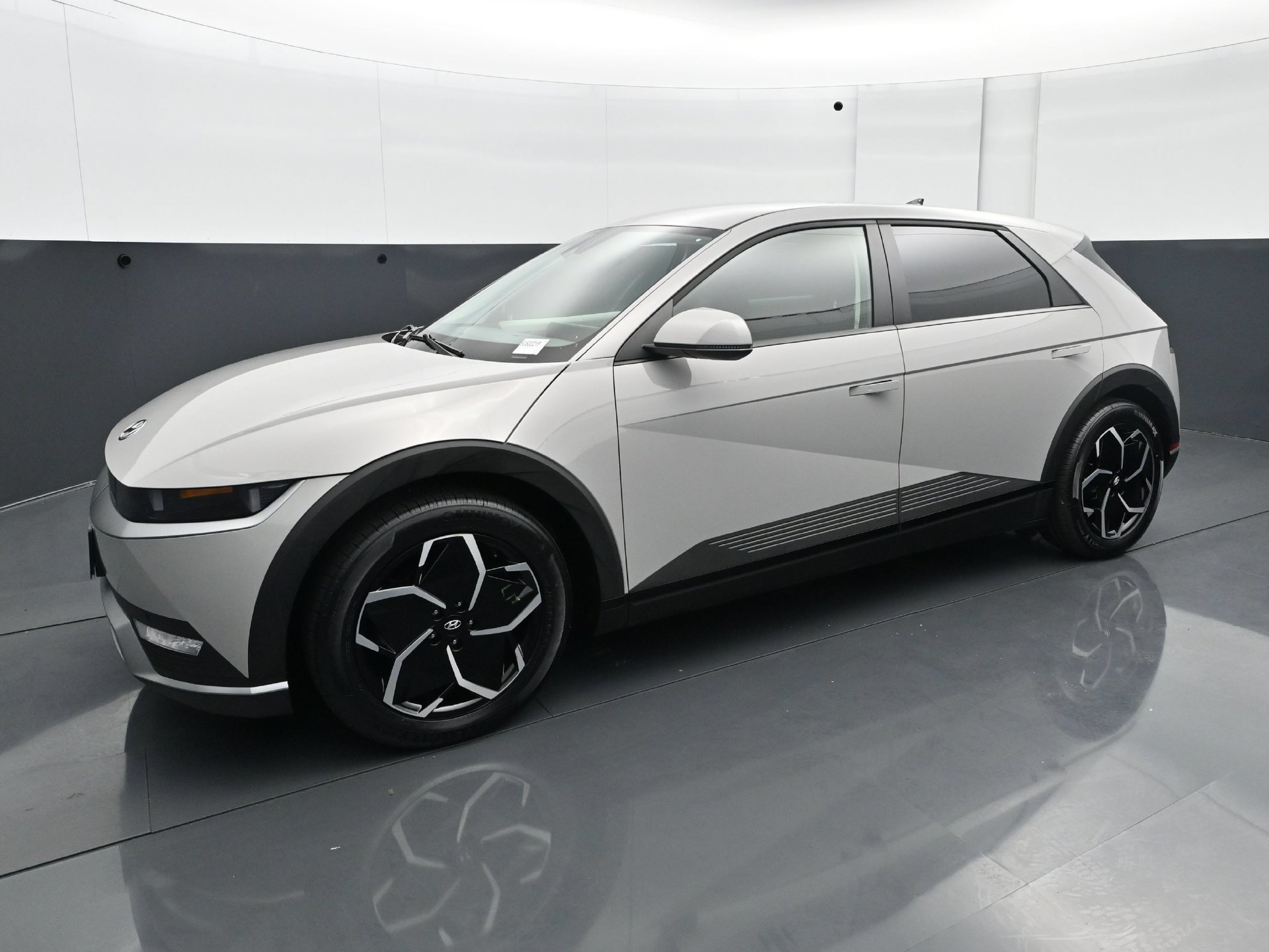 Certified 2024 Hyundai IONIQ 5 SEL with VIN KM8KNDDF3RU273614 for sale in Minneapolis, MN