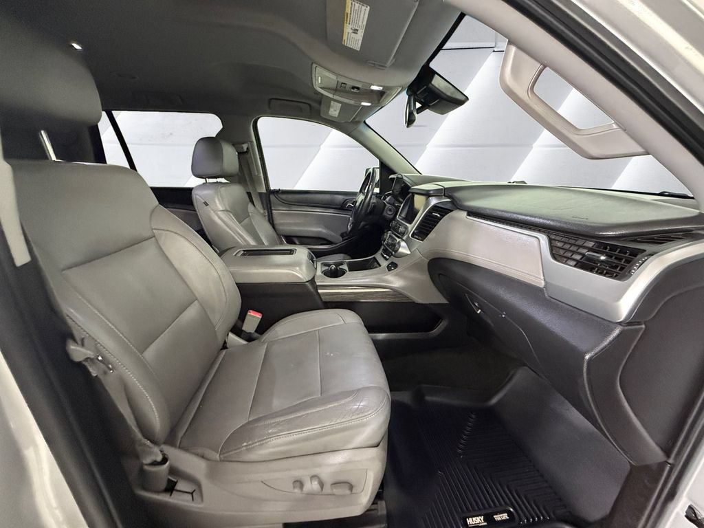 Used 2015 SILVER ICE METALLIC Chevrolet LT image 13