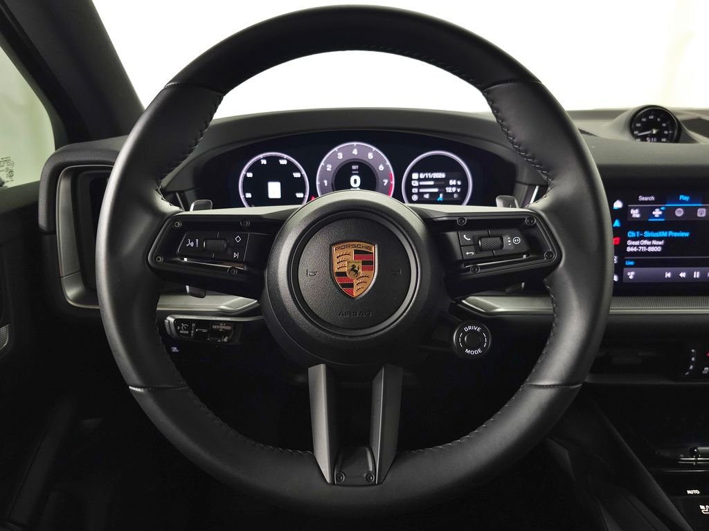 Used 2025  Porsche Base image 21