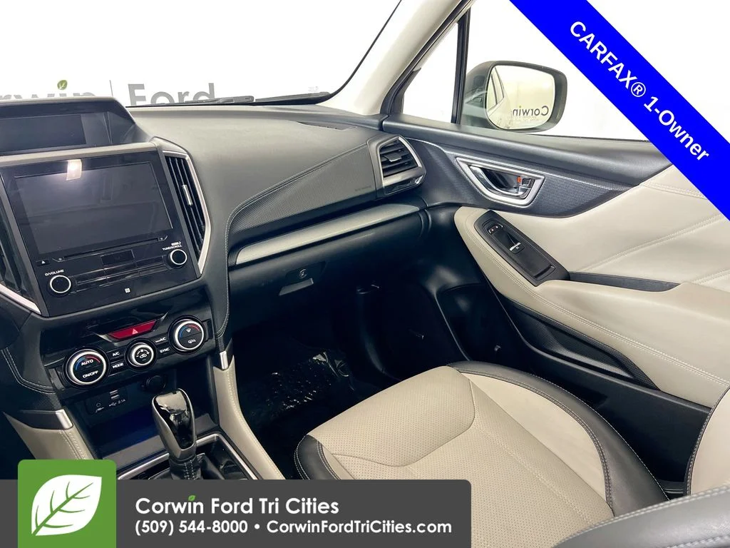 Used 2020 Crystal White Pearl Subaru Limited image 29