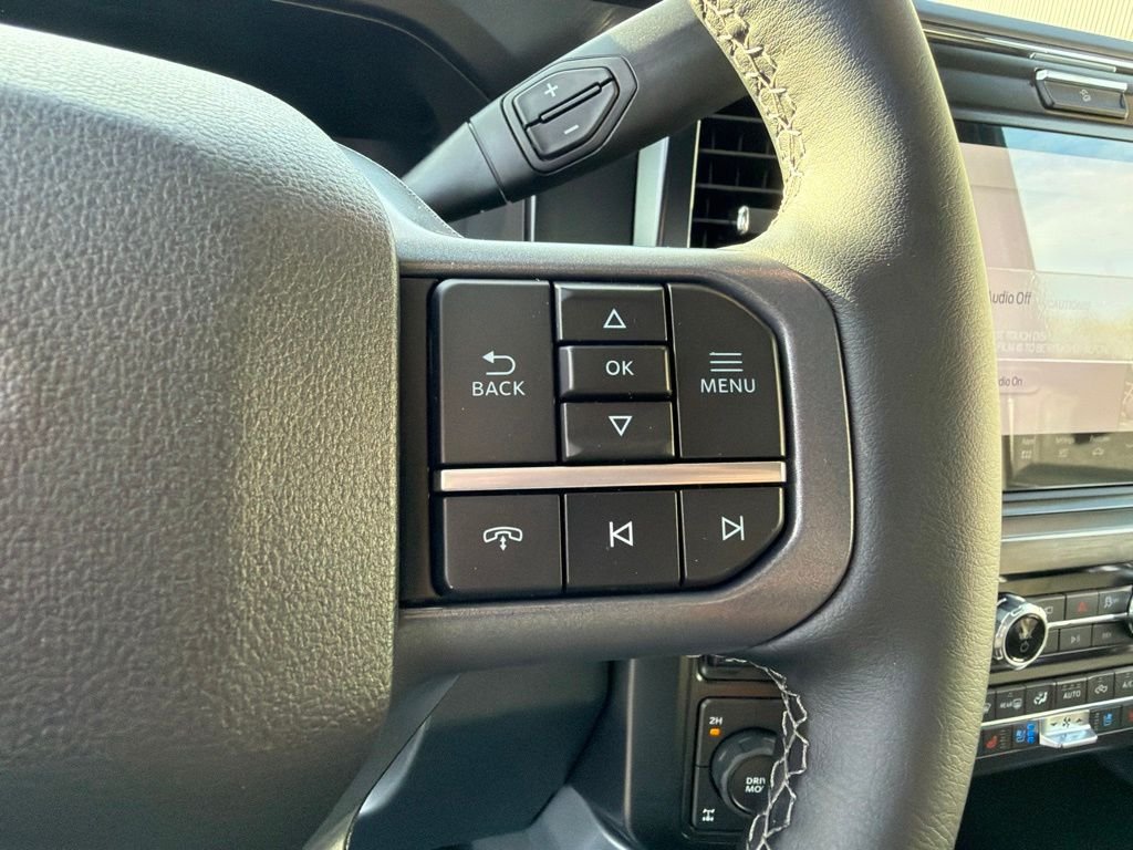 New 2026 Glacier Gray Metallic Tri-Coat Ford F-250® Lariat® image 30
