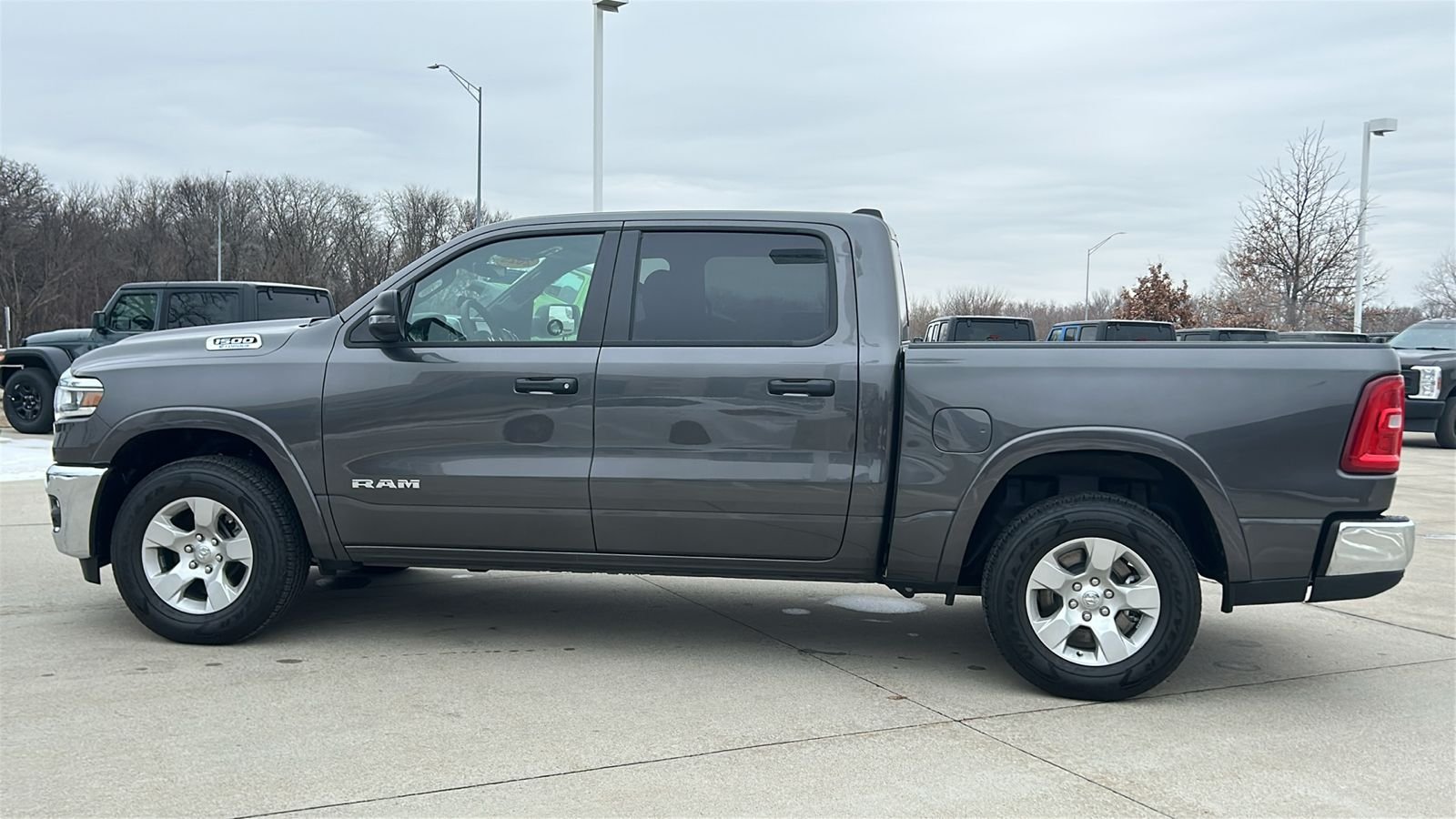 New 2025 Granite Crystal Metallic Clear-Coat Exterior Paint RAM Big Horn/Lone Star image 6