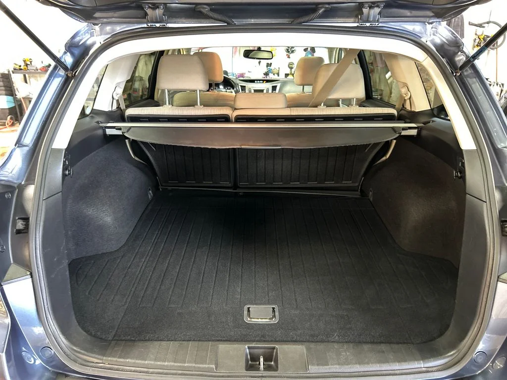Used 2014 Blue Subaru 2.5i Premium image 21