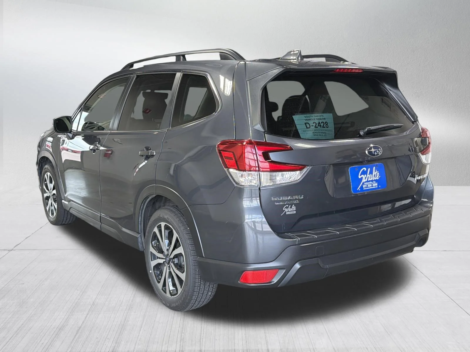 Used 2021 Magnetite Gray Metallic Subaru Limited image 5