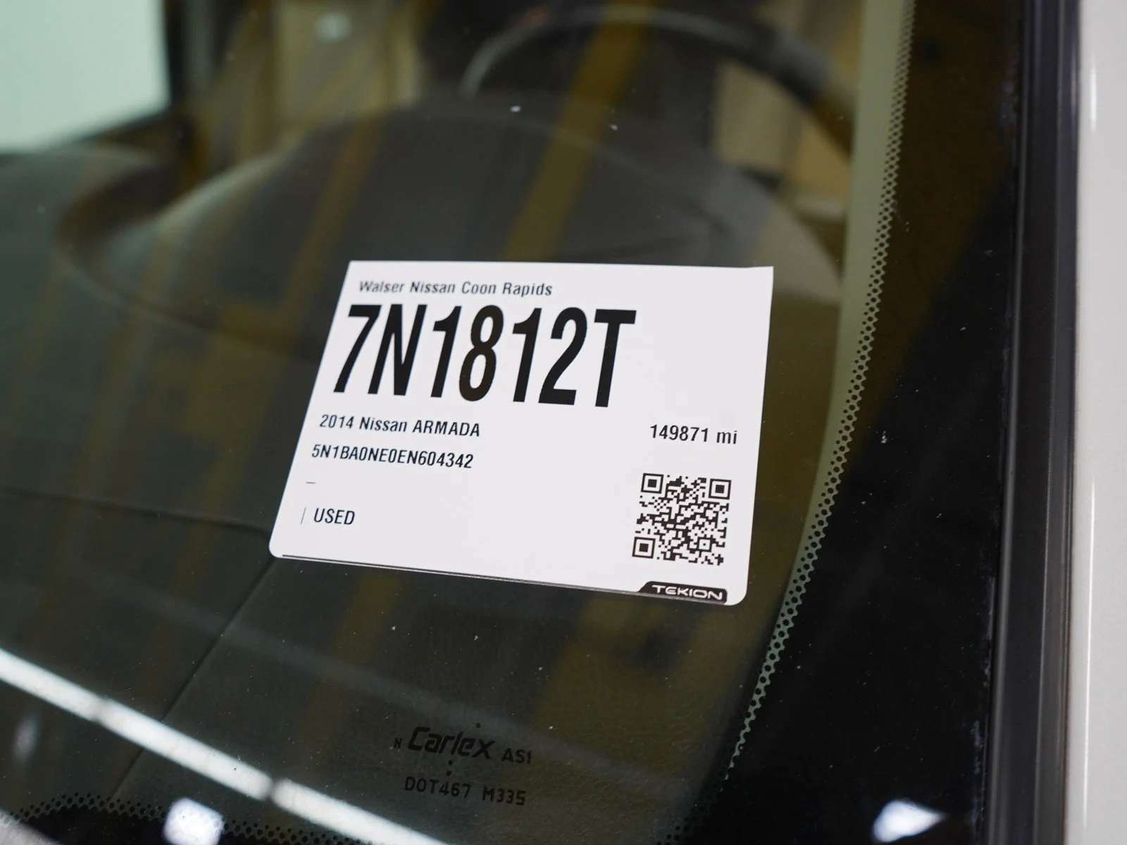 Used 2014 Pearl White Nissan Platinum image 37