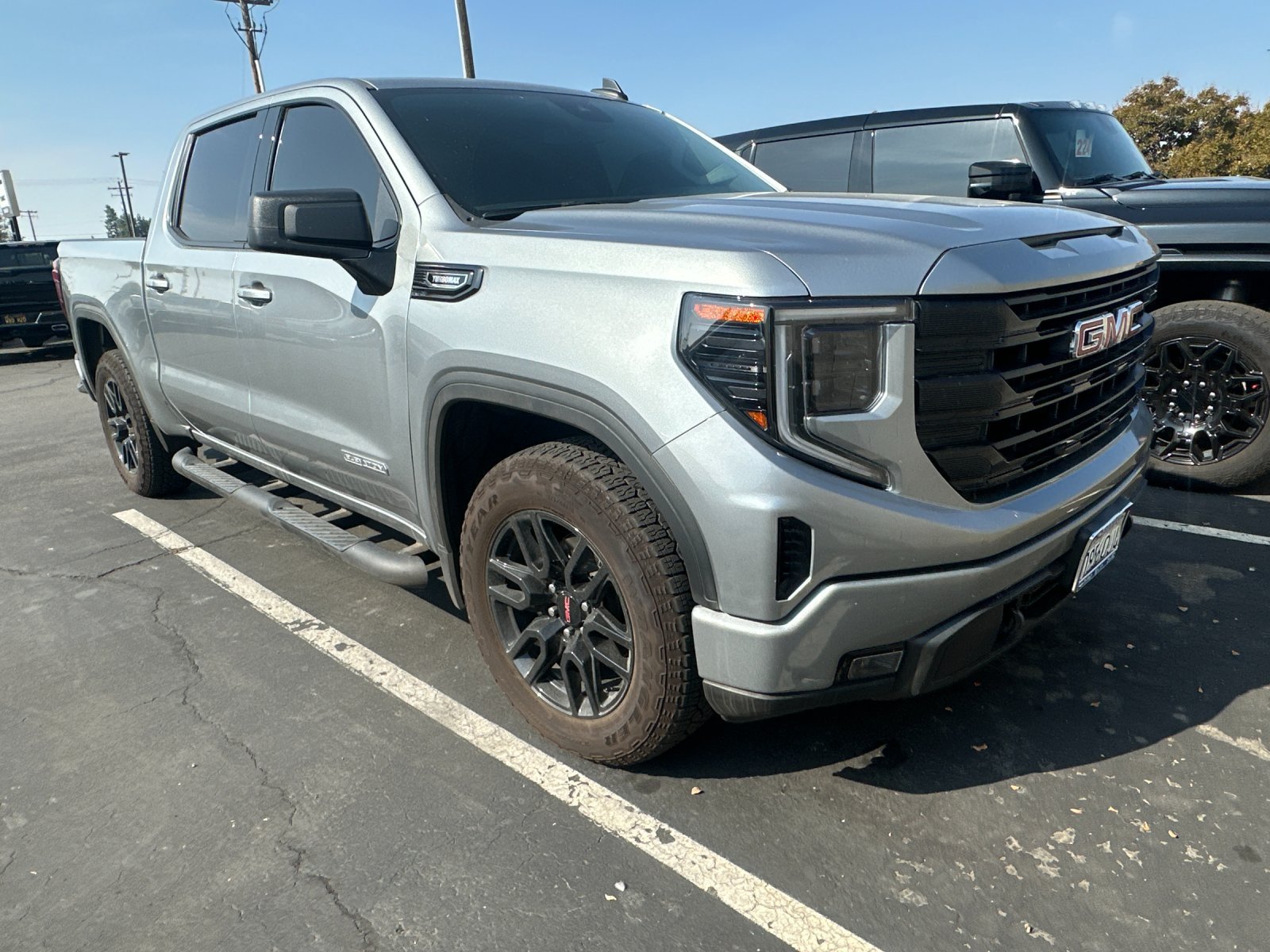 2026 GMC Sierra 1500 Elevation view 2