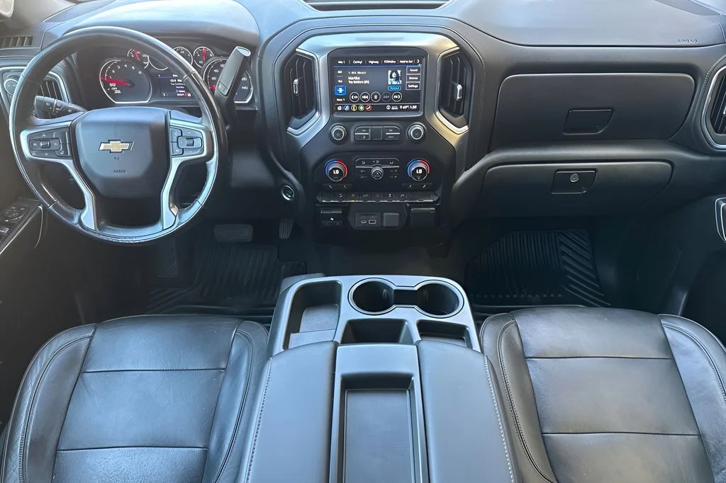 Used 2020 Black Chevrolet LT image 15