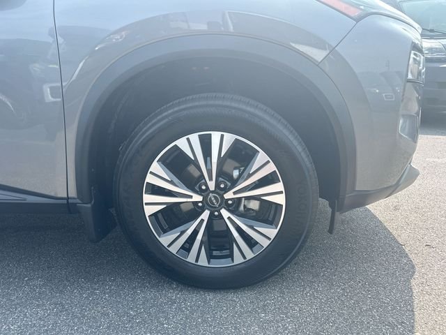 Used 2023 Gray Nissan SV image 12