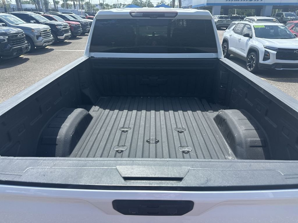 Used 2022 Summit White Chevrolet LTZ image 25