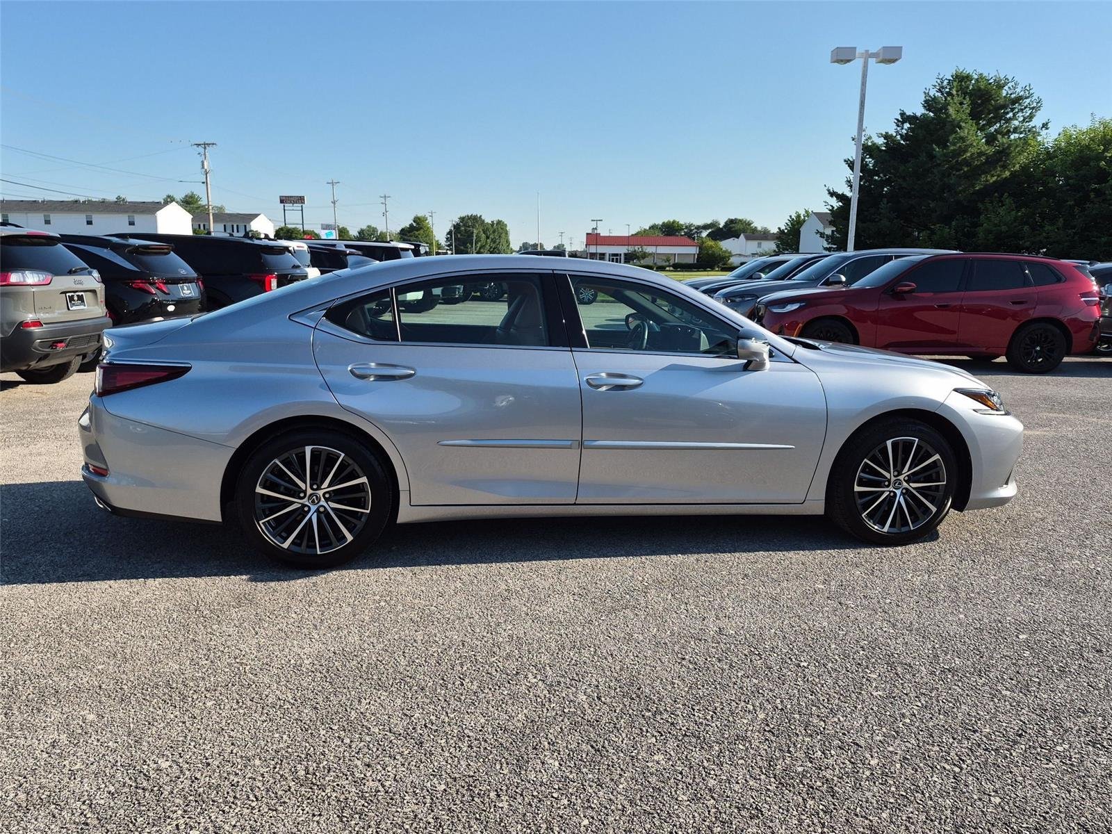 Used 2025 Iridium Lexus ES 350 image 6